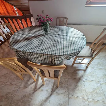 Dom wakacyjny In 52058