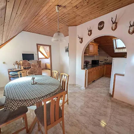 Dom wakacyjny In 52058